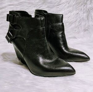 Pointy wedge booties